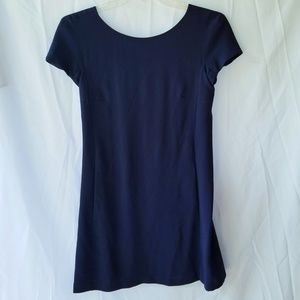 THEORY size 2 navy blue pocket dress
